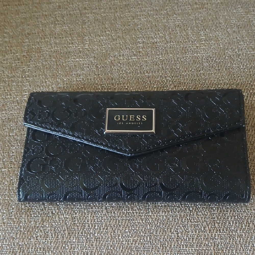 GUESS Factory Akita Slim Clutch